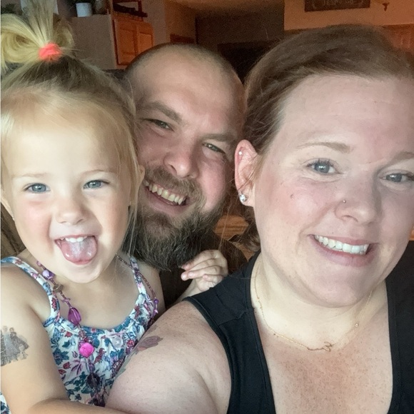 Meet your Posher, Amanda - Picture 4 of 5